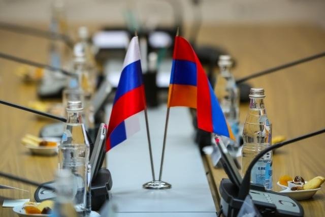 Заявления России и Армении противоречат друг другу