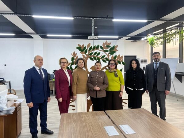 В Баку обсуждены развитие женского предпринимательства и международное деловое сотрудничество